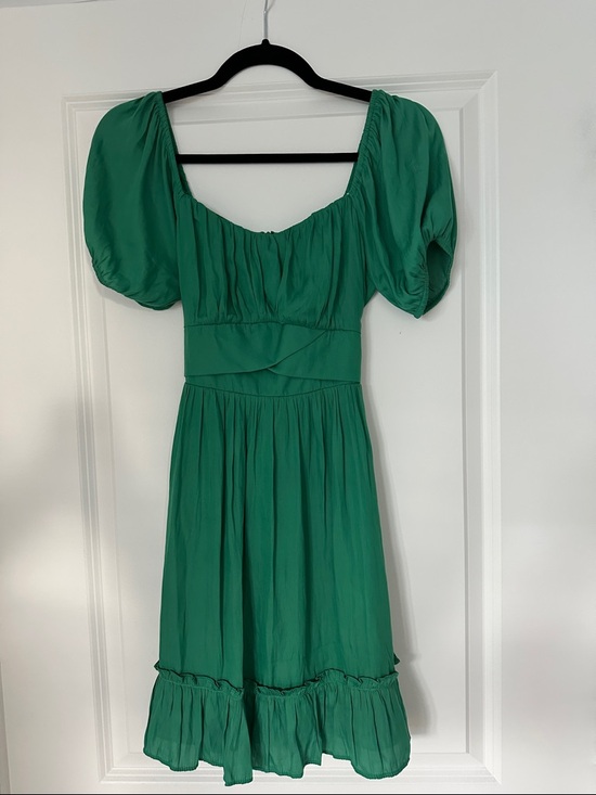 Altar'd State Dresses & Skirts - Green Puff-Sleeve Midi Dress - Women